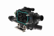 Load image into Gallery viewer, QBEC931 Thermostat Housing for DS Citroen Berlingo 1.6 BlueHDi Peugeot Expert 9850364680