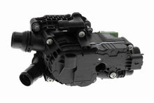 Load image into Gallery viewer, QBEC931 Thermostat Housing for DS Citroen Berlingo 1.6 BlueHDi Peugeot Expert 9850364680