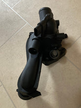 Load image into Gallery viewer, TERMOSTATHUS TIL PEUGEOT 2008 I 207 SW 208 508 SW I PARTNER 1.4 1.6 1336CE