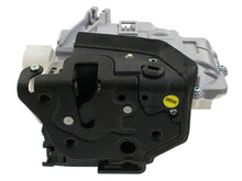 Załaduj obraz do przeglądarki galerii, rear-right-door-lock-actuator-mechanism-for-vw-3c4839016a